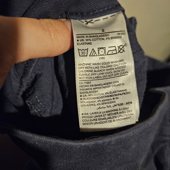 Lot of 2 Old Navy Pixie Pants - Picture 2 of 3